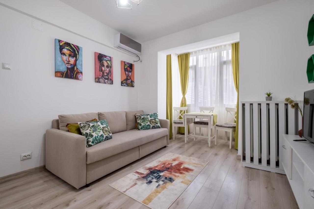Laroka House Cosy And Modern Apartment Universitate-City Centre Bucureşti Ngoại thất bức ảnh