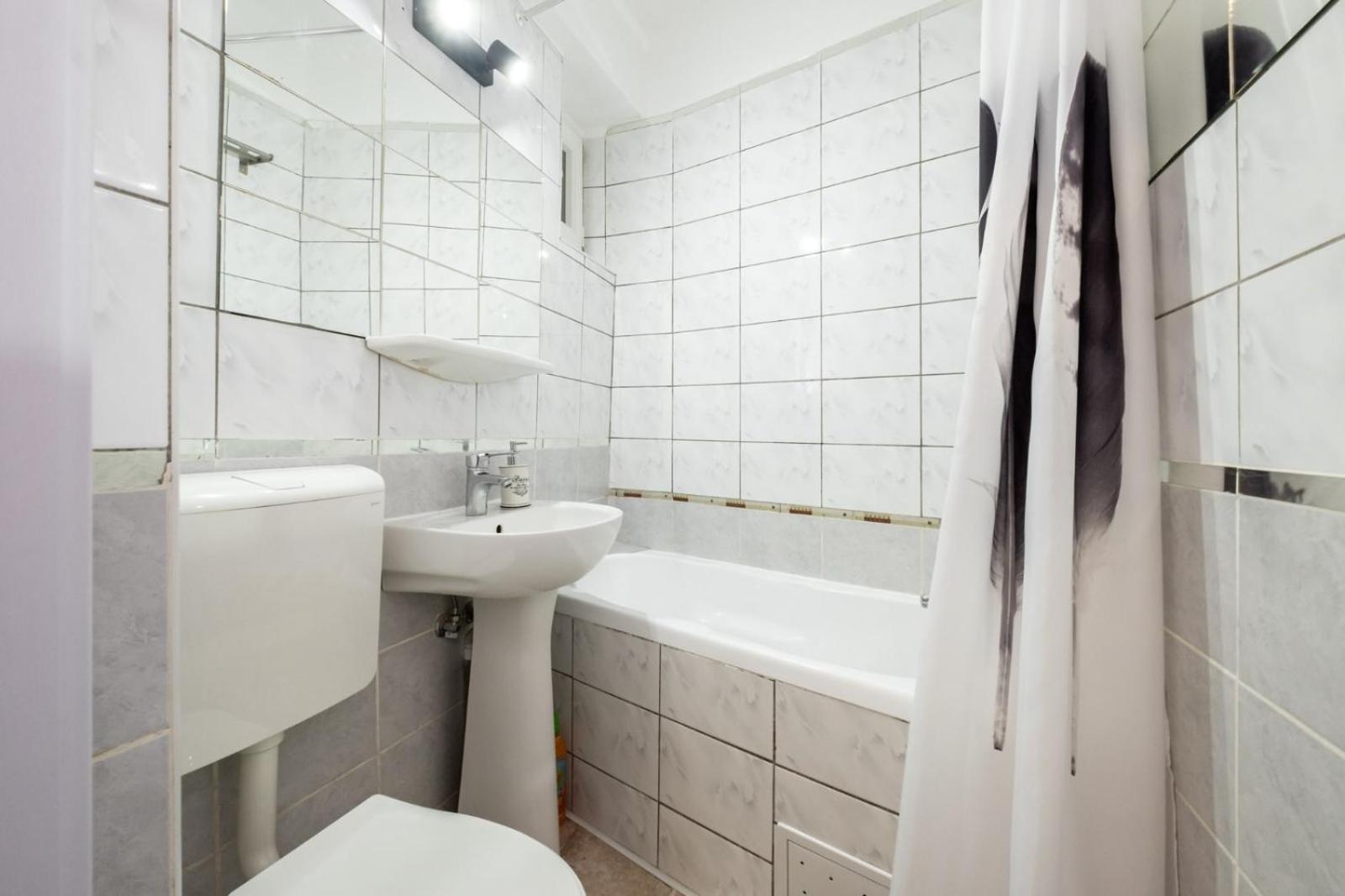 Laroka House Cosy And Modern Apartment Universitate-City Centre Bucureşti Ngoại thất bức ảnh