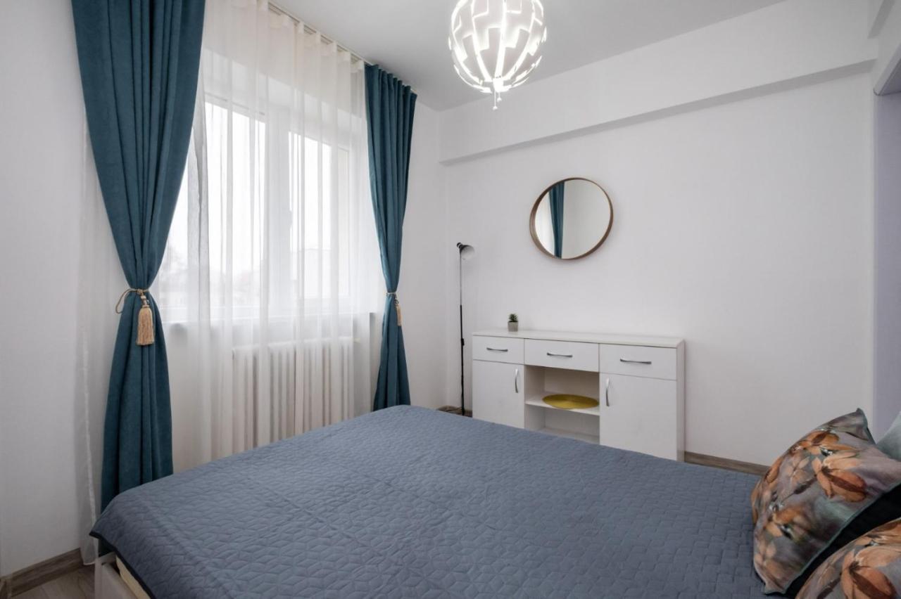 Laroka House Cosy And Modern Apartment Universitate-City Centre Bucureşti Ngoại thất bức ảnh
