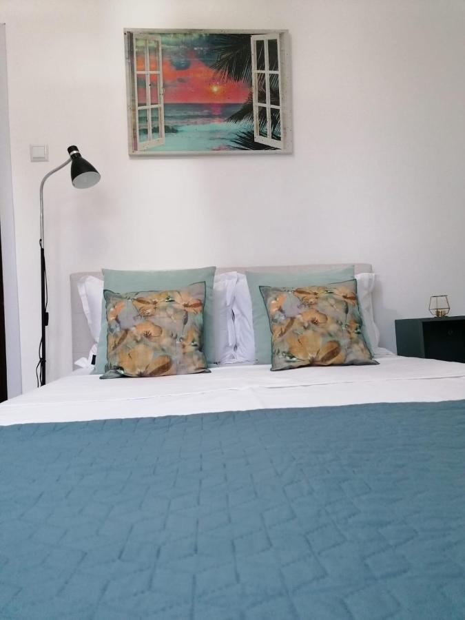 Laroka House Cosy And Modern Apartment Universitate-City Centre Bucureşti Ngoại thất bức ảnh